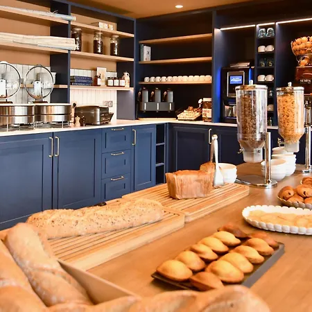 Ibis Budget Nantes Aeroport Otel 2*