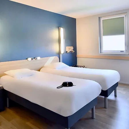 Ibis Budget Nantes Aeroport فندق Rezé