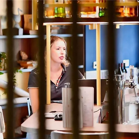 Ibis Budget Nantes Aeroport Otel 2*