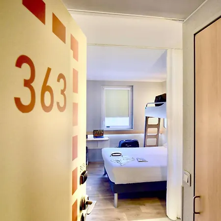 Ibis Budget Nantes Aeroport מלון 2*